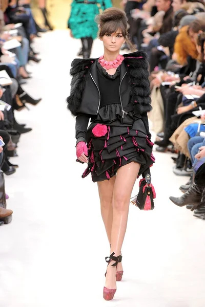 Look 8